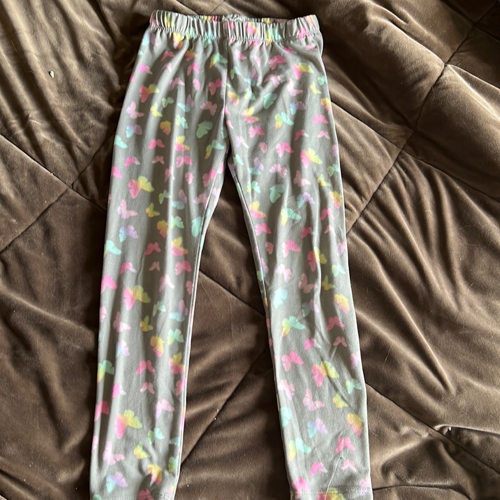Matching set size 6 kids outfit from winners